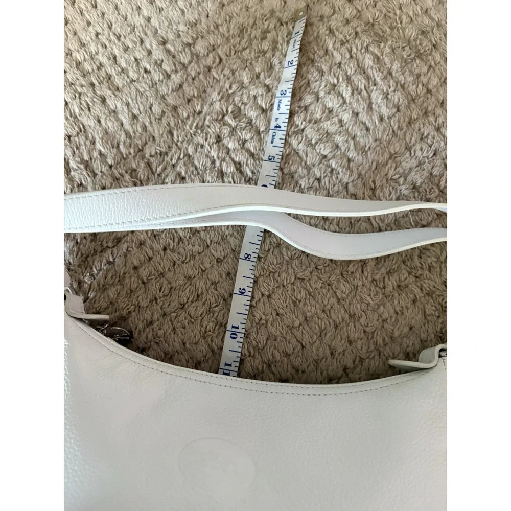 Longchamp Vintage Pebble Leather Baguette Shoulder Bag White Y2K Minimalist
